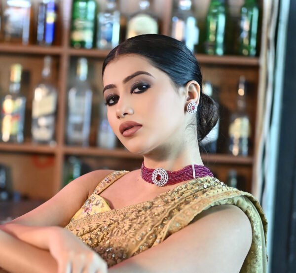 Timeless Elegance: The Beauty of Pearl Choker Necklaces