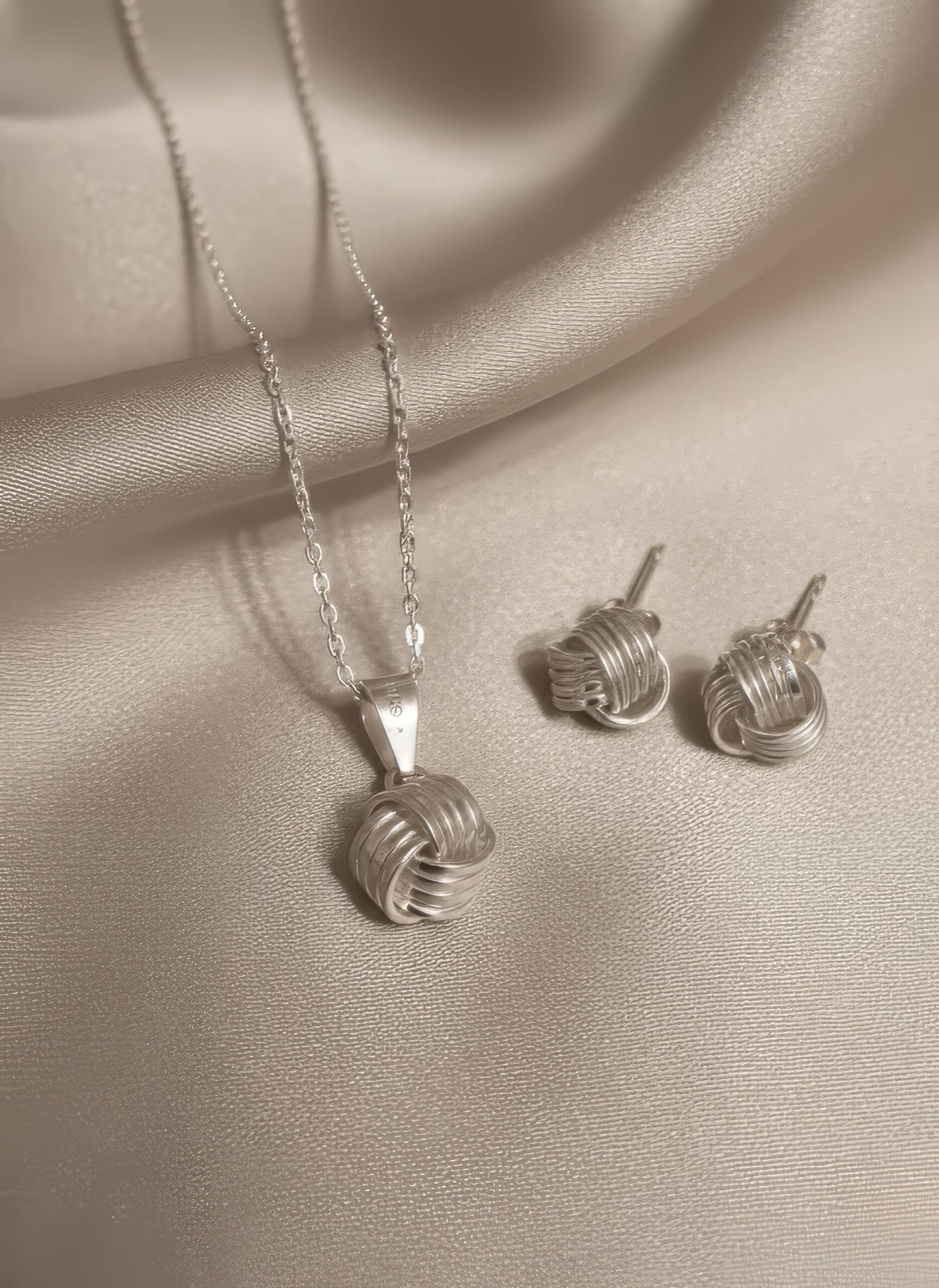 925 Silver Pendant and Earring Set with Textured Ball Design