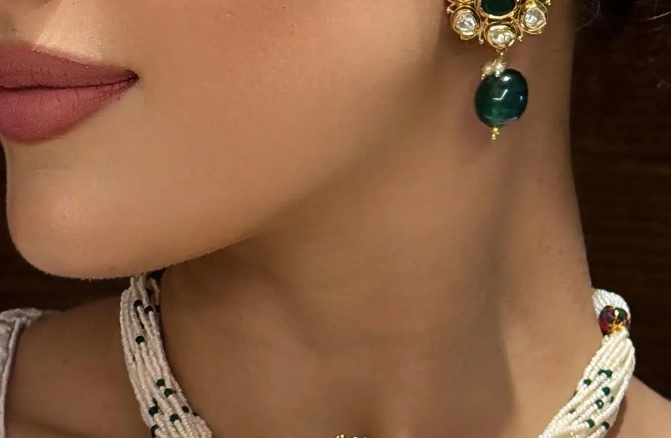 Discover the Elegance of Pearl Choker Necklaces